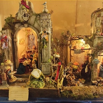   -  Presepe stile simil napoletano  